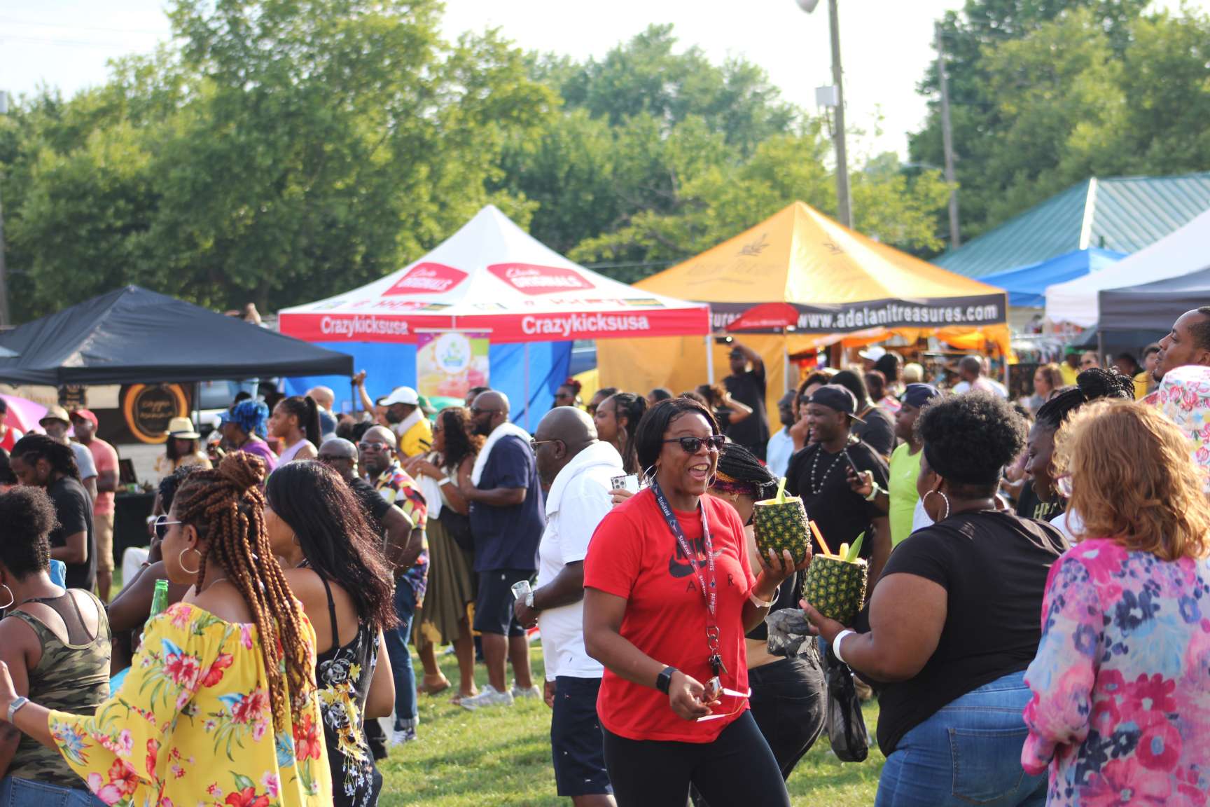 Image gallery marquee